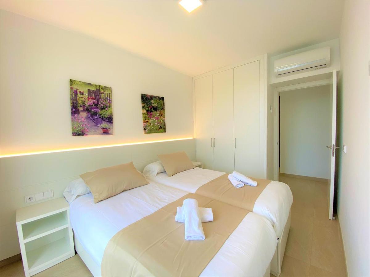 Villa Lucia Cala'N Blanes  Eksteriør billede